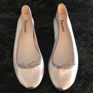 Metallic silver ballet flats